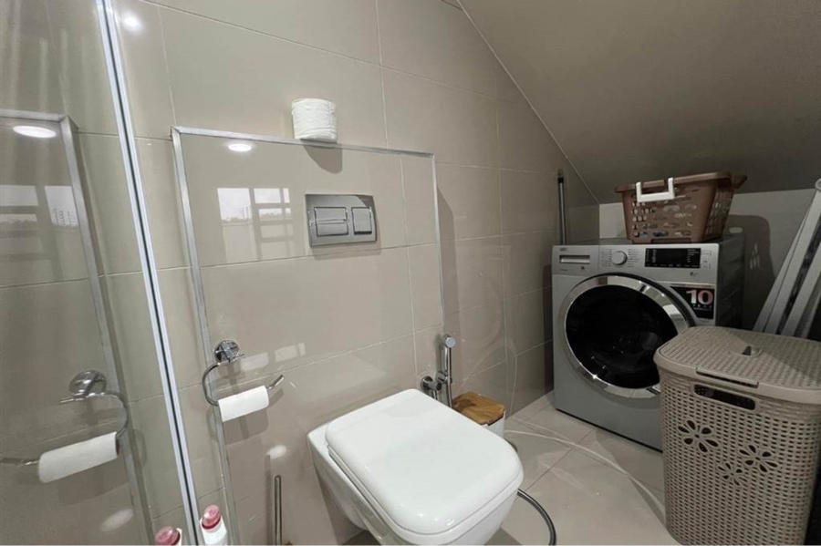 To Let 3 Bedroom Property for Rent in La Mercy KwaZulu-Natal