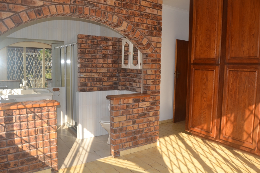 4 Bedroom Property for Sale in Scottburgh Central KwaZulu-Natal