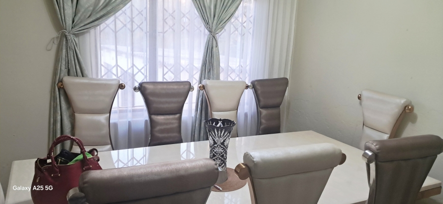 3 Bedroom Property for Sale in Kwandengezi KwaZulu-Natal