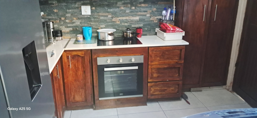 3 Bedroom Property for Sale in Kwandengezi KwaZulu-Natal