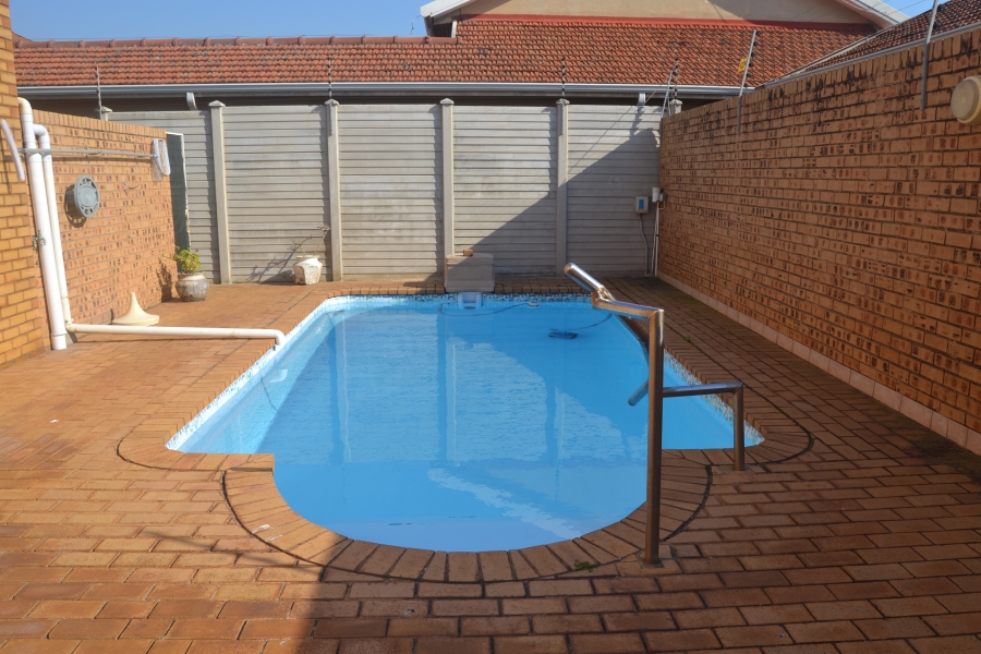 2 Bedroom Property for Sale in Scottburgh Central KwaZulu-Natal