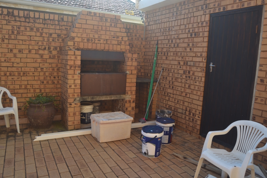 2 Bedroom Property for Sale in Scottburgh Central KwaZulu-Natal