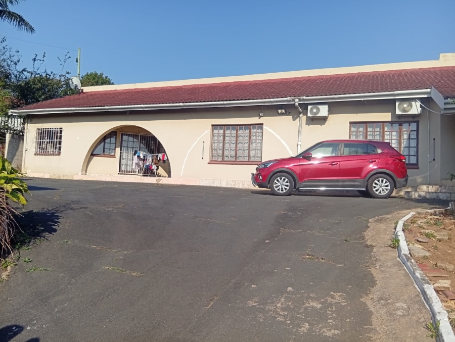 6 Bedroom Property for Sale in Escombe KwaZulu-Natal