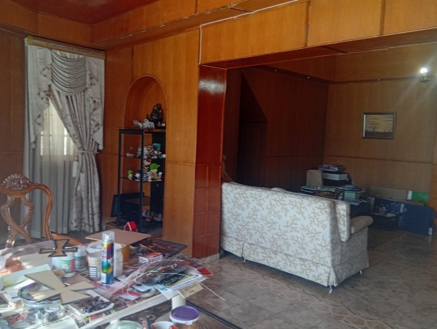 6 Bedroom Property for Sale in Escombe KwaZulu-Natal