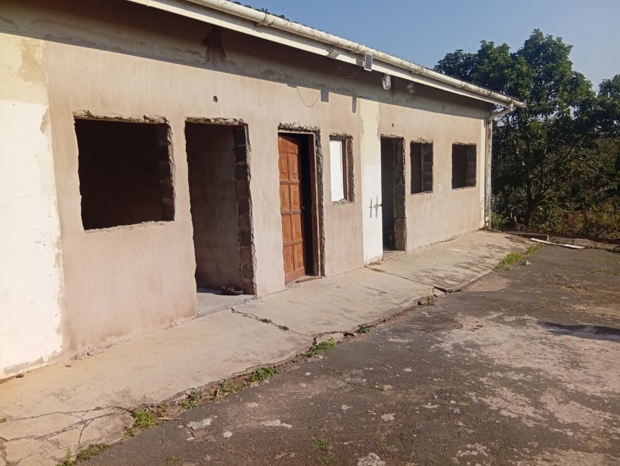 6 Bedroom Property for Sale in Escombe KwaZulu-Natal
