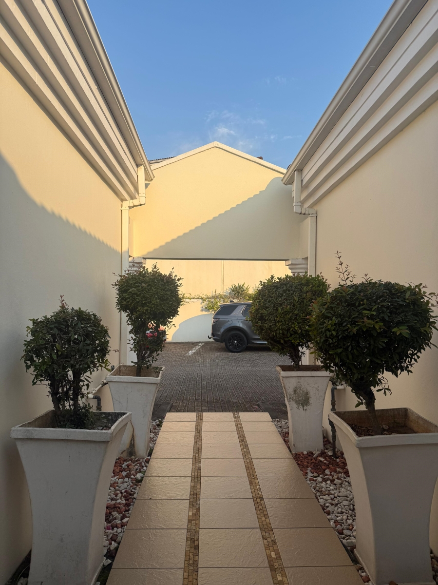 To Let 3 Bedroom Property for Rent in La Lucia Ridge KwaZulu-Natal
