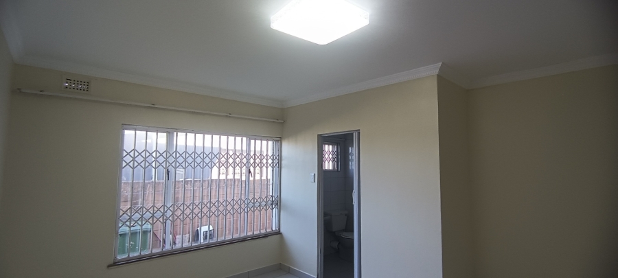 To Let 3 Bedroom Property for Rent in Bluff KwaZulu-Natal