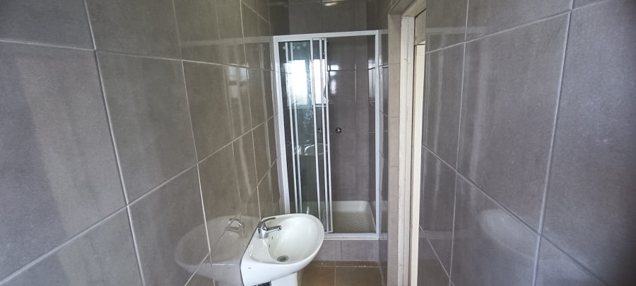 To Let 3 Bedroom Property for Rent in Bluff KwaZulu-Natal
