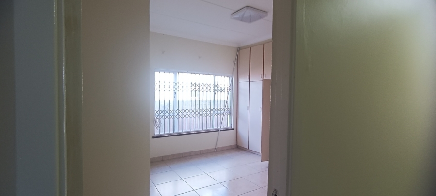 To Let 3 Bedroom Property for Rent in Bluff KwaZulu-Natal