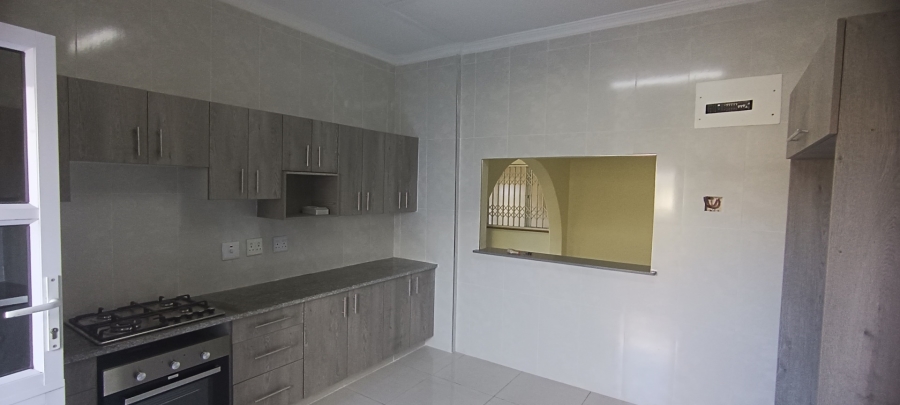 To Let 3 Bedroom Property for Rent in Bluff KwaZulu-Natal