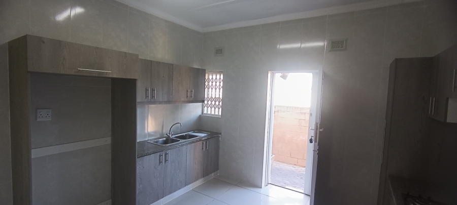 To Let 3 Bedroom Property for Rent in Bluff KwaZulu-Natal