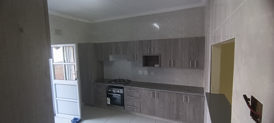 To Let 3 Bedroom Property for Rent in Bluff KwaZulu-Natal