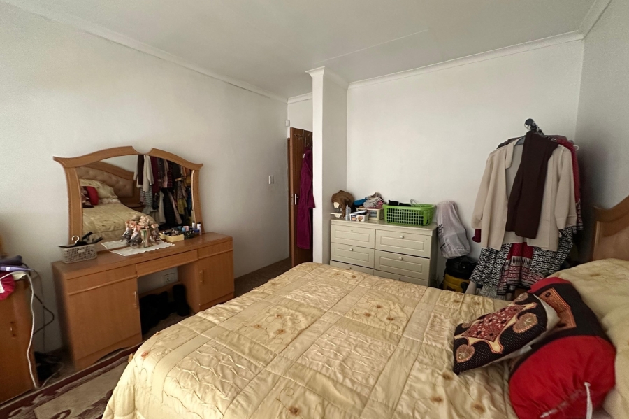 5 Bedroom Property for Sale in Lennoxton KwaZulu-Natal