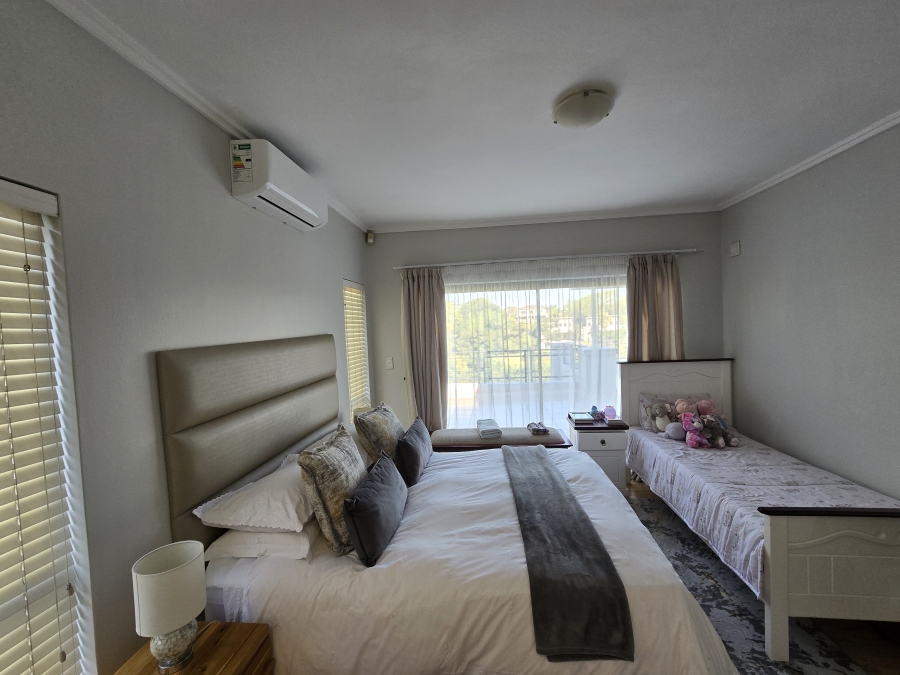 To Let 4 Bedroom Property for Rent in Palm Lakes Estate KwaZulu-Natal
