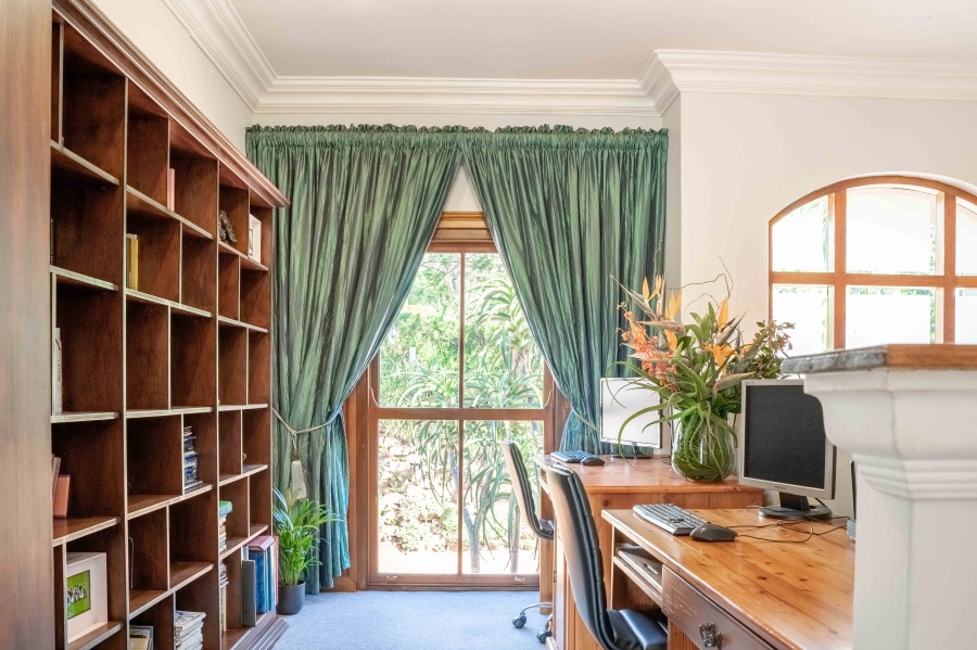 5 Bedroom Property for Sale in Langford Country Estate KwaZulu-Natal