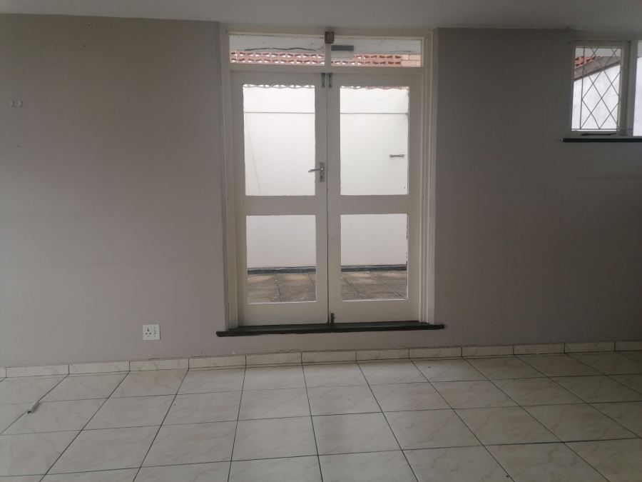 To Let 1 Bedroom Property for Rent in Pinetown KwaZulu-Natal