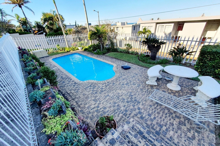To Let 2 Bedroom Property for Rent in Manaba Beach KwaZulu-Natal