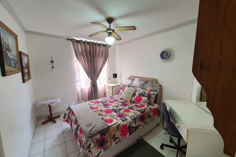 To Let 2 Bedroom Property for Rent in Manaba Beach KwaZulu-Natal