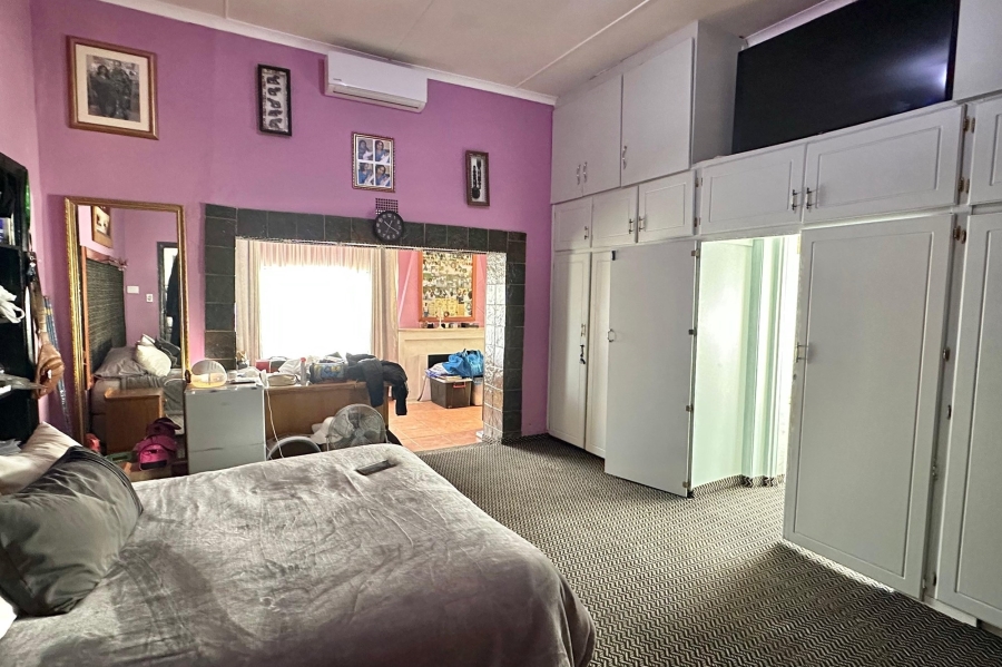4 Bedroom Property for Sale in Lennoxton KwaZulu-Natal