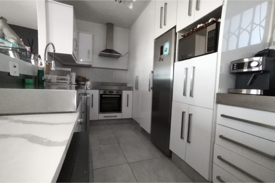 To Let 2 Bedroom Property for Rent in Morningside KwaZulu-Natal