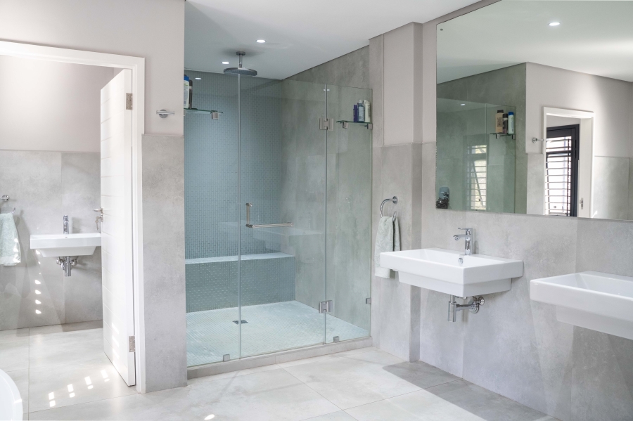5 Bedroom Property for Sale in Cotswold Downs Estates KwaZulu-Natal