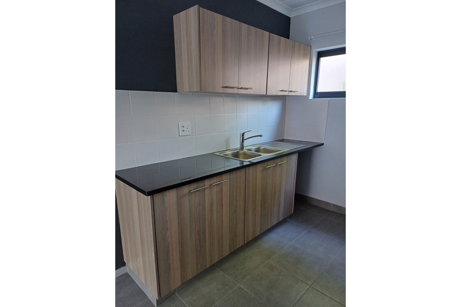 To Let 2 Bedroom Property for Rent in Umbogintwini KwaZulu-Natal