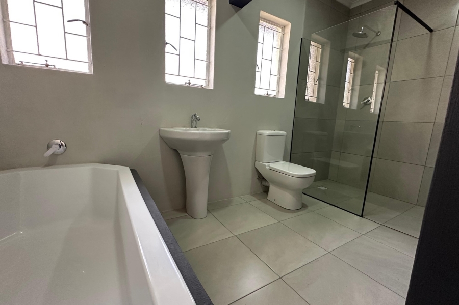 3 Bedroom Property for Sale in Huttenheights KwaZulu-Natal