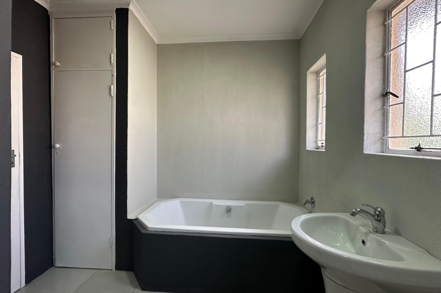 3 Bedroom Property for Sale in Huttenheights KwaZulu-Natal
