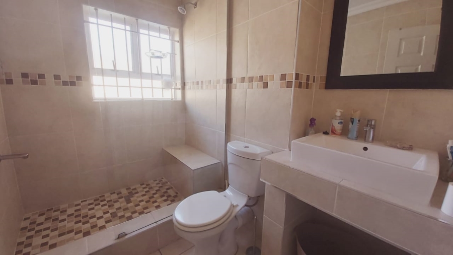 3 Bedroom Property for Sale in Brighton Beach KwaZulu-Natal