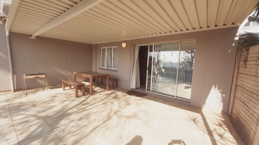 3 Bedroom Property for Sale in Brighton Beach KwaZulu-Natal