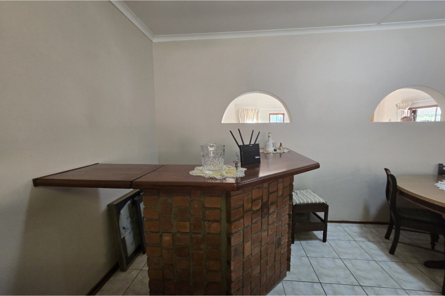 3 Bedroom Property for Sale in Meer En See KwaZulu-Natal