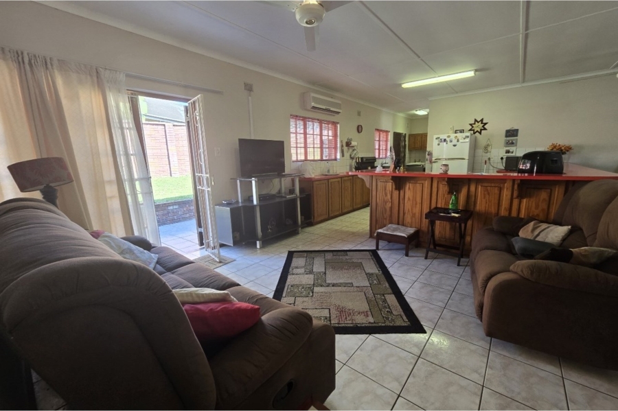 3 Bedroom Property for Sale in Meer En See KwaZulu-Natal