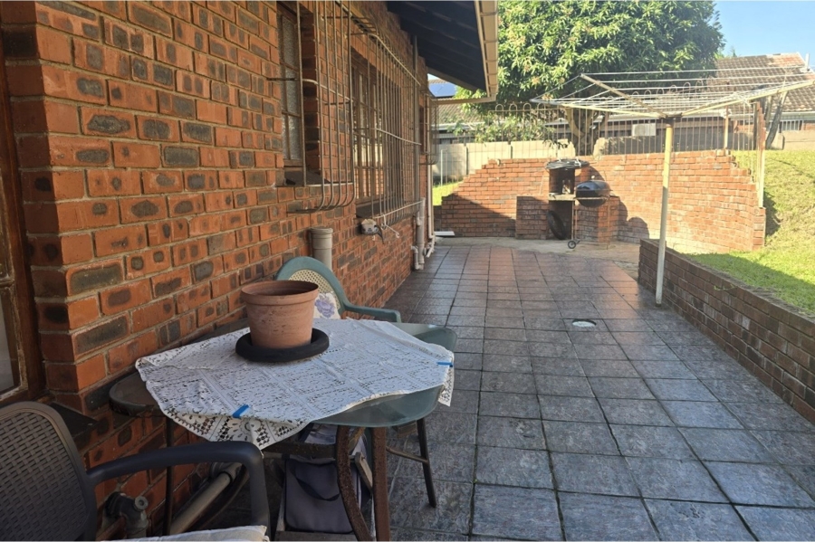 3 Bedroom Property for Sale in Meer En See KwaZulu-Natal