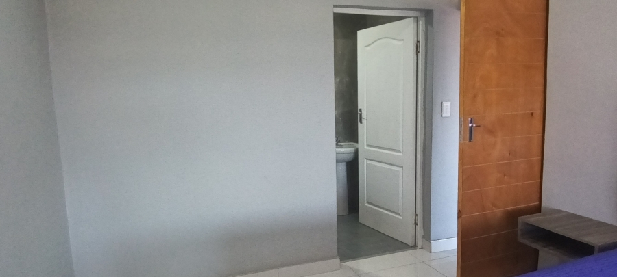 To Let 2 Bedroom Property for Rent in Bluff KwaZulu-Natal
