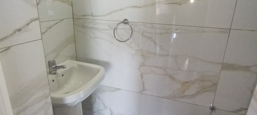 To Let 2 Bedroom Property for Rent in Bluff KwaZulu-Natal
