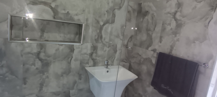 To Let 2 Bedroom Property for Rent in Bluff KwaZulu-Natal