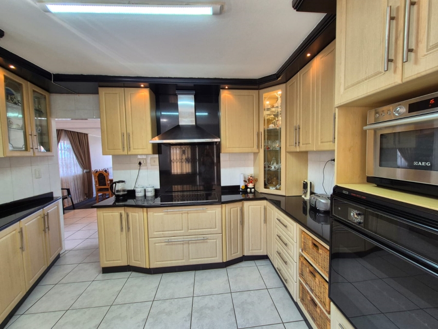 To Let 3 Bedroom Property for Rent in Bluff KwaZulu-Natal