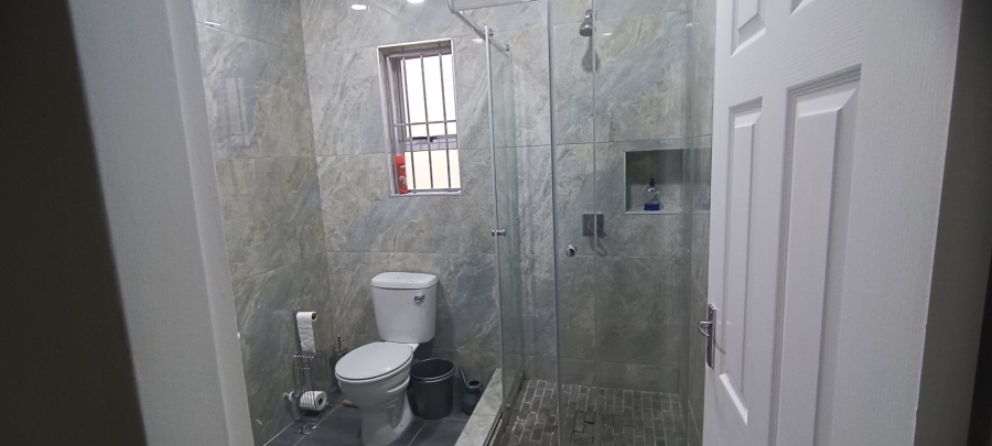 To Let 4 Bedroom Property for Rent in Bluff KwaZulu-Natal