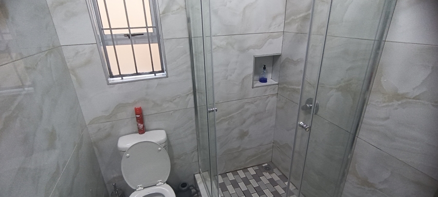 To Let 4 Bedroom Property for Rent in Bluff KwaZulu-Natal