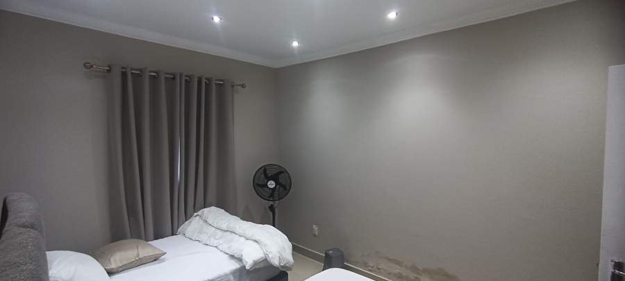 To Let 4 Bedroom Property for Rent in Bluff KwaZulu-Natal