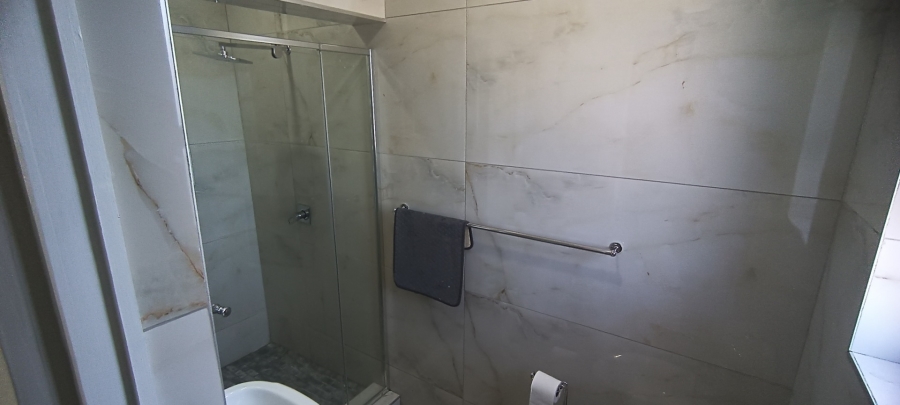 To Let 4 Bedroom Property for Rent in Bluff KwaZulu-Natal