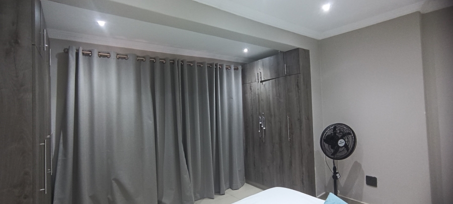 To Let 4 Bedroom Property for Rent in Bluff KwaZulu-Natal
