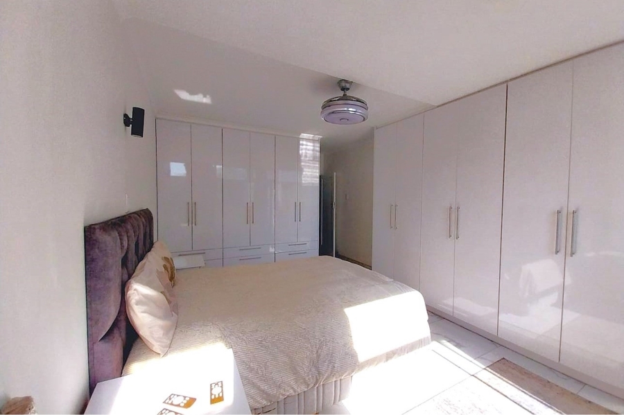 2 Bedroom Property for Sale in North Beach KwaZulu-Natal