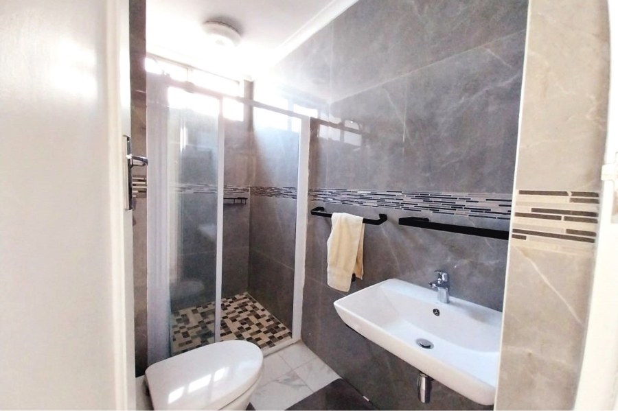 2 Bedroom Property for Sale in North Beach KwaZulu-Natal