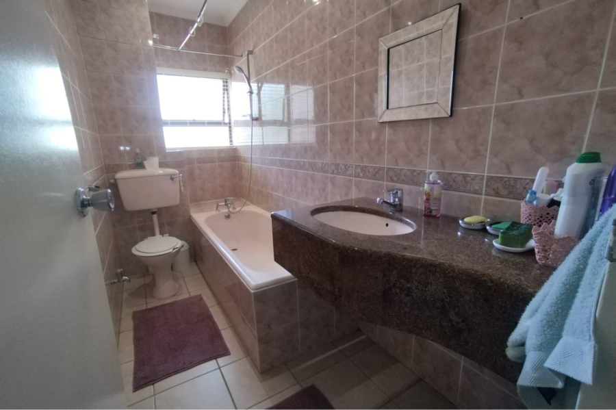 To Let 3 Bedroom Property for Rent in Morningside KwaZulu-Natal