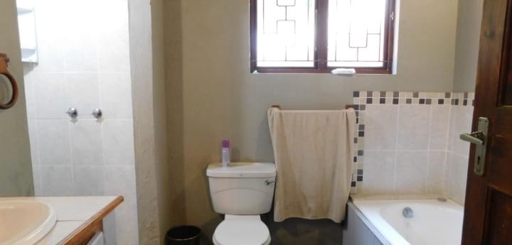 5 Bedroom Property for Sale in Doonside KwaZulu-Natal