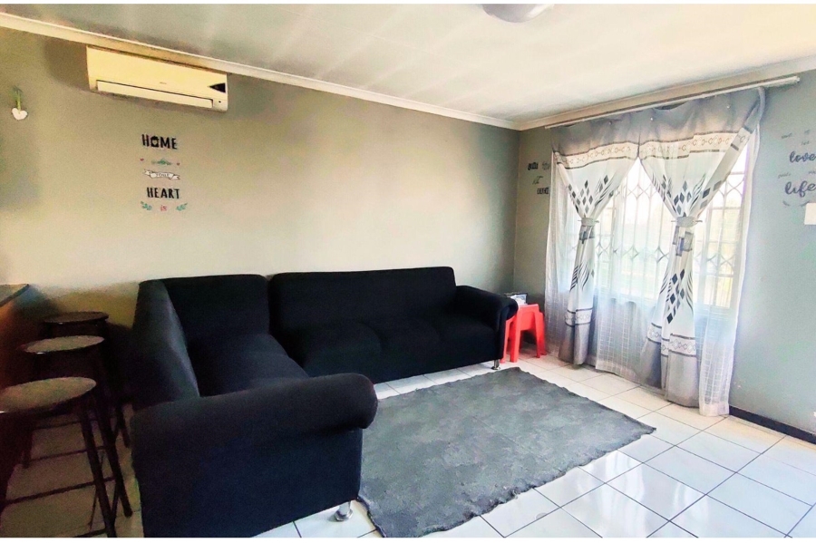 2 Bedroom Property for Sale in Lincoln Meade KwaZulu-Natal