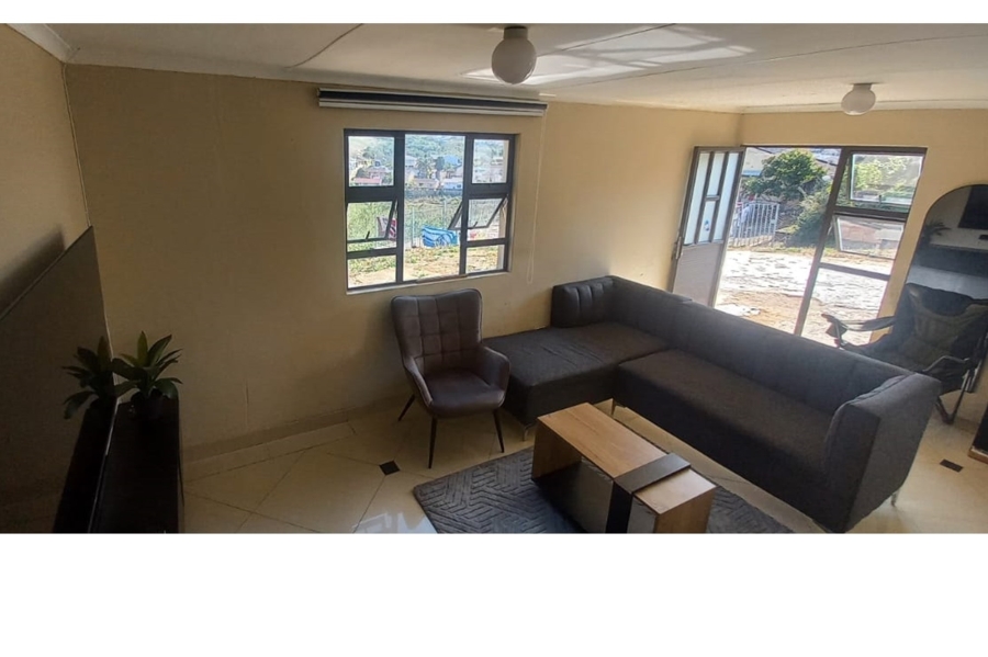 3 Bedroom Property for Sale in Earlsfield KwaZulu-Natal