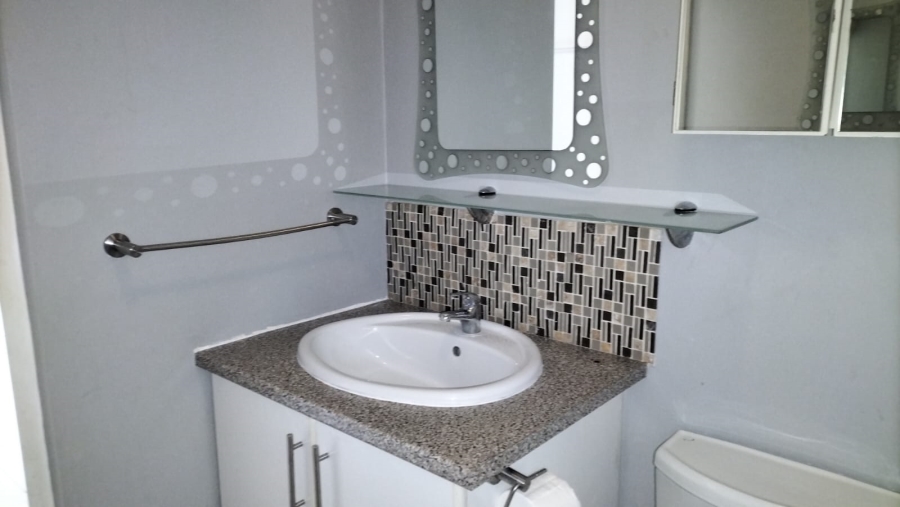 To Let 2 Bedroom Property for Rent in Sheffield Beach KwaZulu-Natal