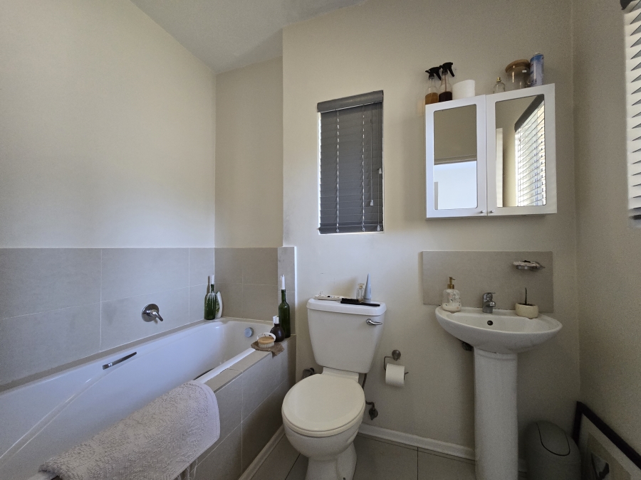 To Let 2 Bedroom Property for Rent in Sheffield Beach KwaZulu-Natal
